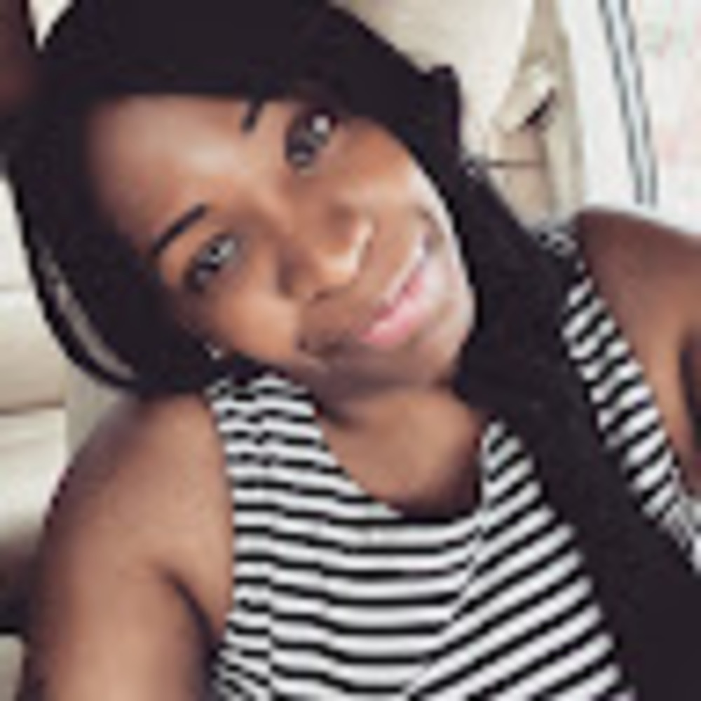 Meet your Posher, Leandra
